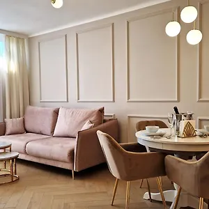Center 708 - 50m2 Warszawa
